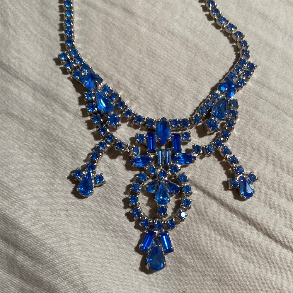 Elegant Blue Crystal Necklace